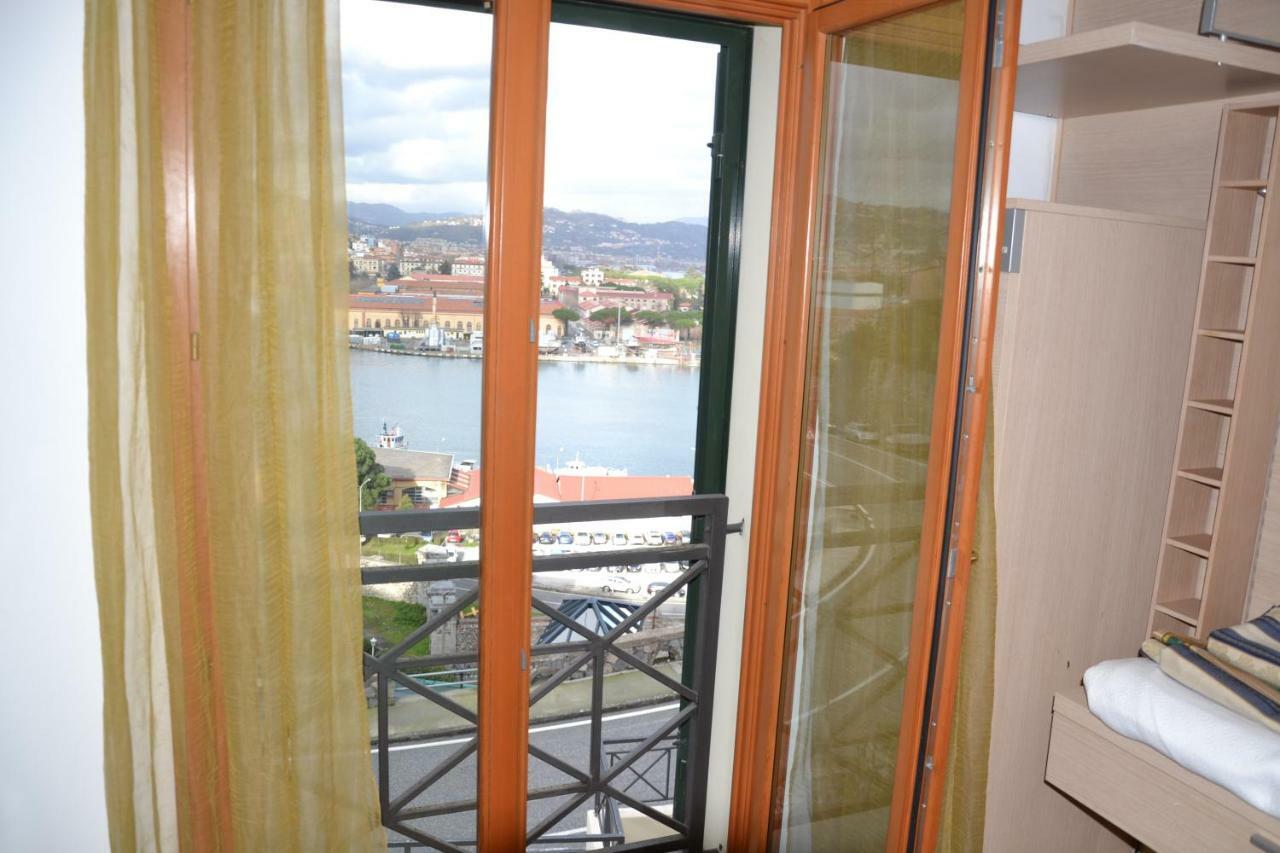 Mare Nostrum La Spezia Kültér fotó