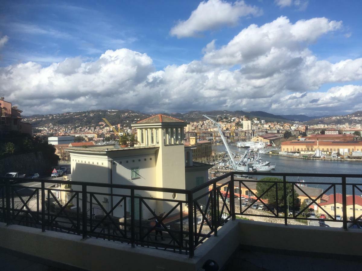 Mare Nostrum La Spezia Kültér fotó