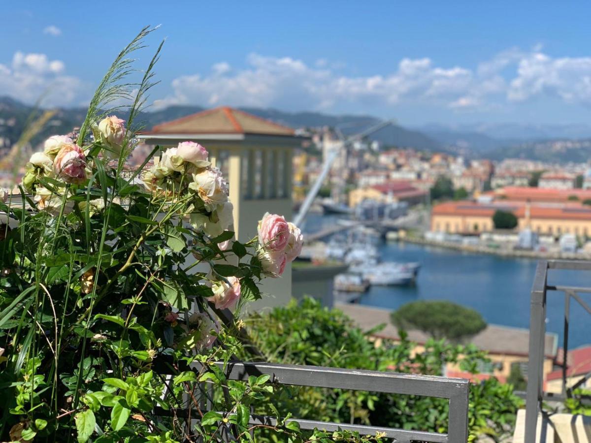 Mare Nostrum La Spezia Kültér fotó